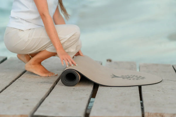 Yogamatte aus Kork richtig pflegen