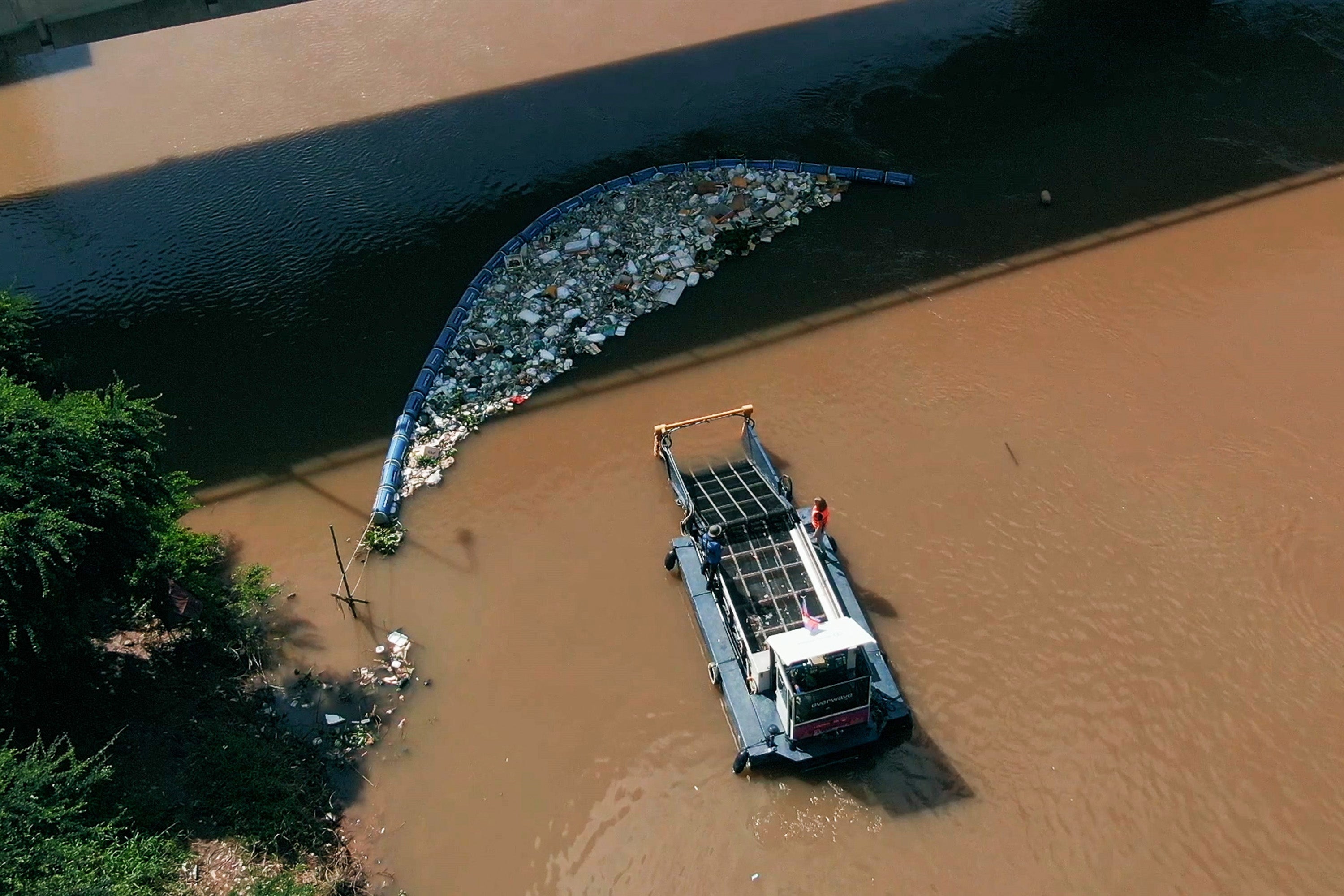 Video laden: Everwave - Cleanup in Kambodscha