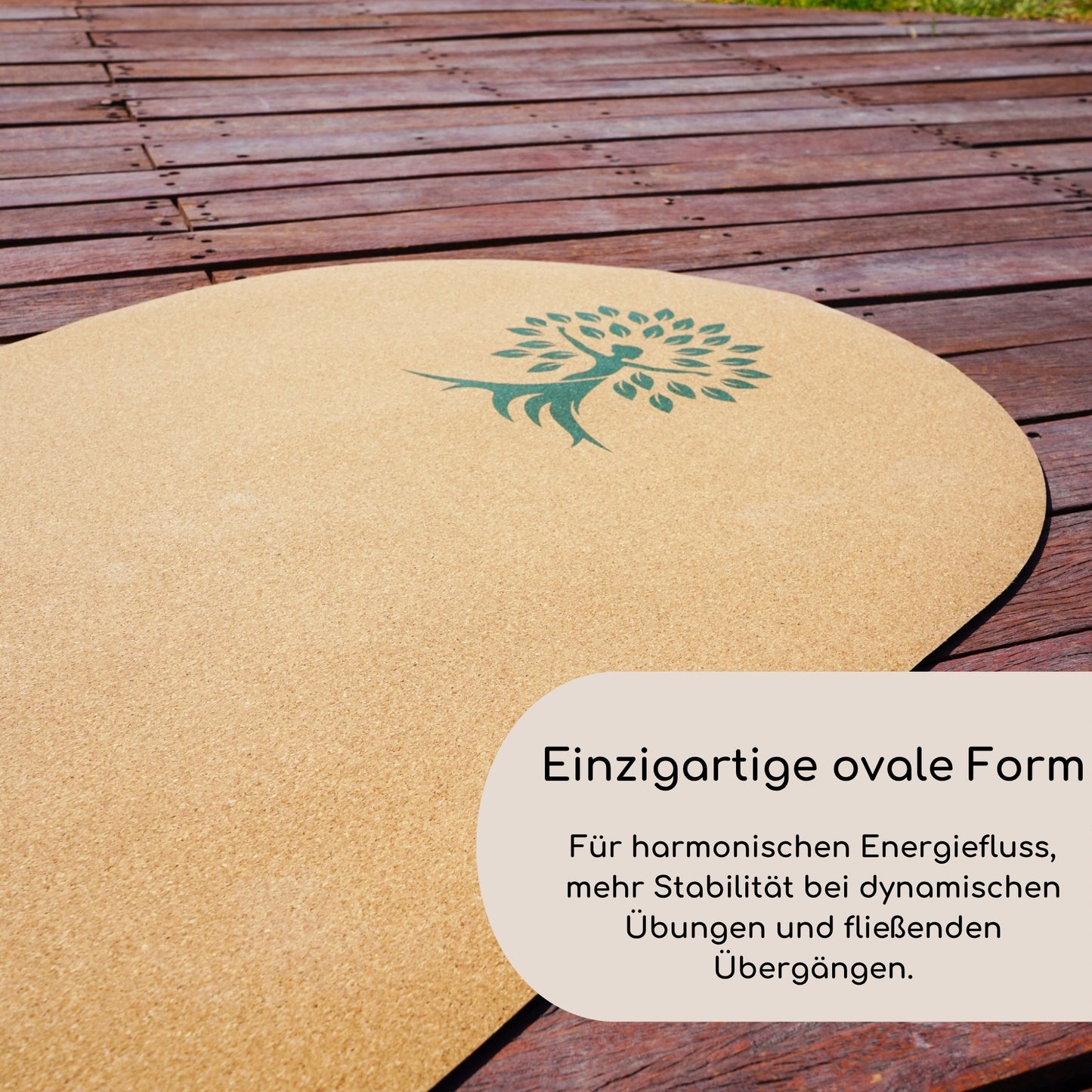 Ovale Kork Yogamatte Kalea - Einzigartige ovale Form - Für harmonischen Energiefluss, mehr Stabilität bei dynamischen Übungen und fließenden Übergängen.