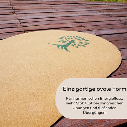 Ovale Kork Yogamatte Kalea - Einzigartige ovale Form - Für harmonischen Energiefluss, mehr Stabilität bei dynamischen Übungen und fließenden Übergängen.